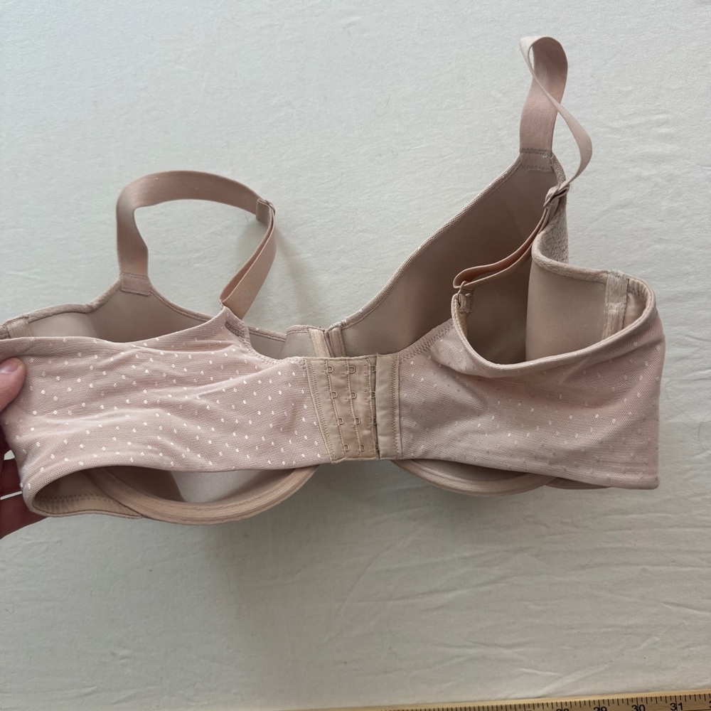 Wacoal Tan and White Women's Bra 40DDD - Picture 2 of 8